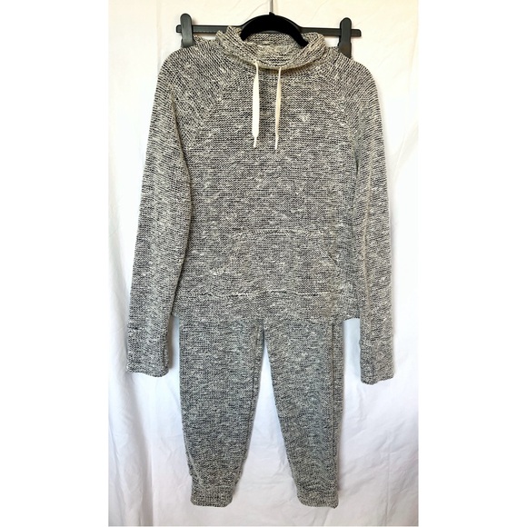 ⛔️ SOLD ⛔️ NWOT Aerie Offline Snowday Set - Picture 2 of 10